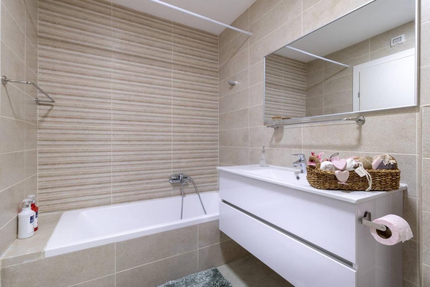 Central And Luxurious 1 Bdr Jerusalém Exterior foto